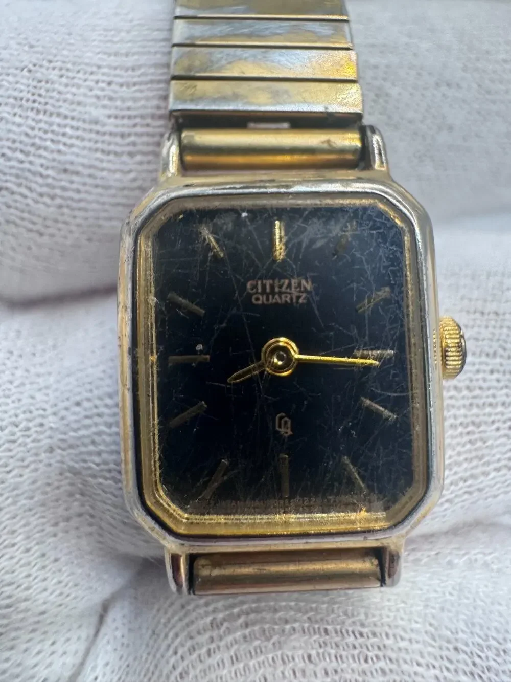 Citizen CQ Watch Women 17mm Black Dial Gold Tone Rectangle 3220-T15642 New Batt